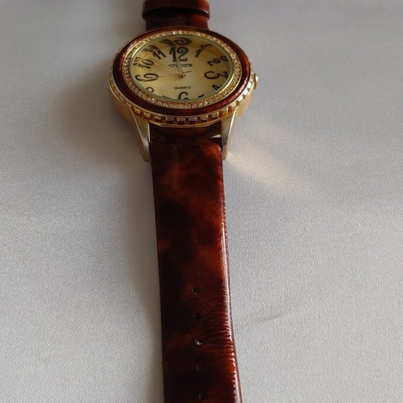 🎯  Watch - Picture 2 of 5